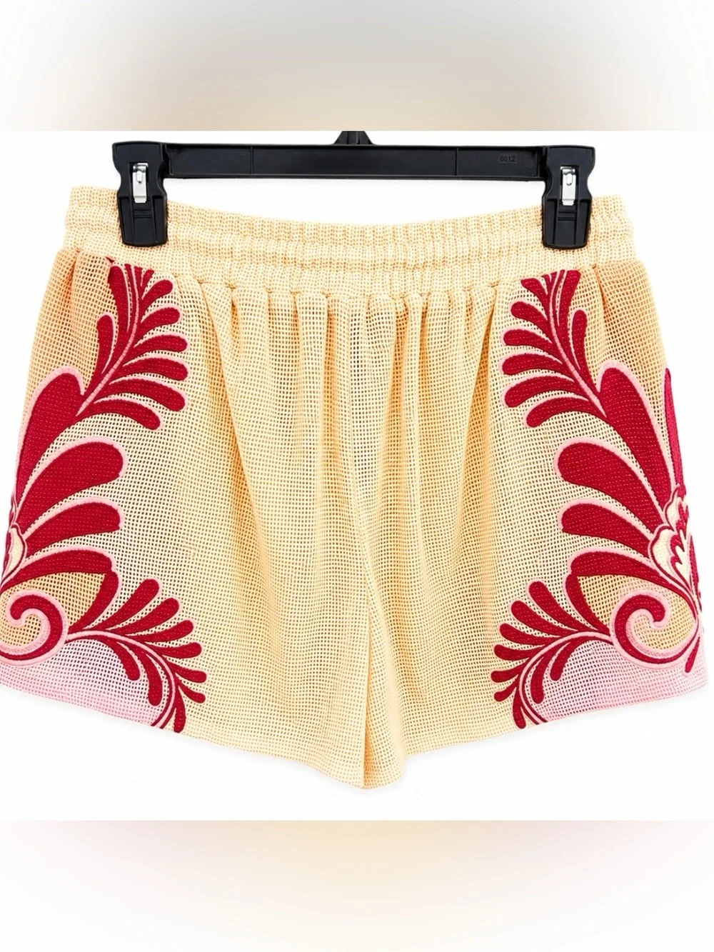 NWT Farm Rio Soft Yellow Arabesc Shorts- size small